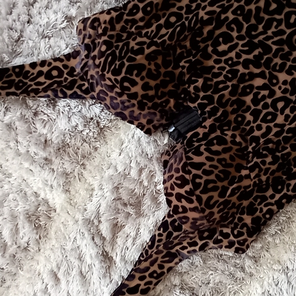 Cute leopard dress - Picture 2 of 3